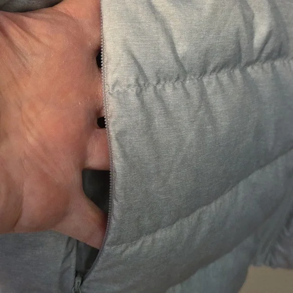 Eddie Bauer CirrusLite Down Vest Silver Gray XL Womens - Picture 3 of 7